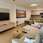 Ξενοδοχείο με διαμερίσματα Stella Maris Deluxe