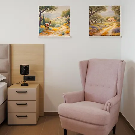 מלון דירות Stella Maris Deluxe