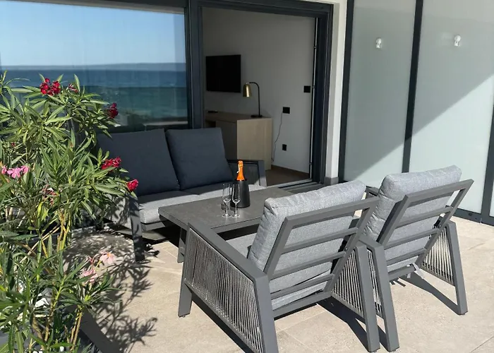 Stella Maris Deluxe شقة فندقية بودْسْتغانا